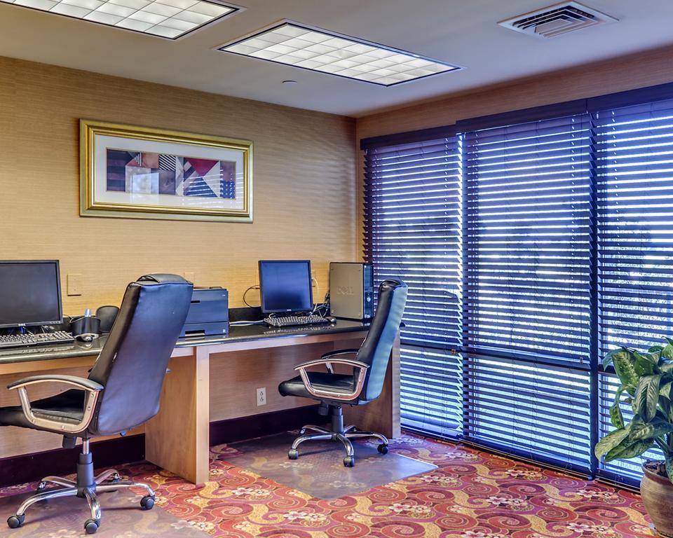 Comfort Inn & Suites York Buitenkant foto