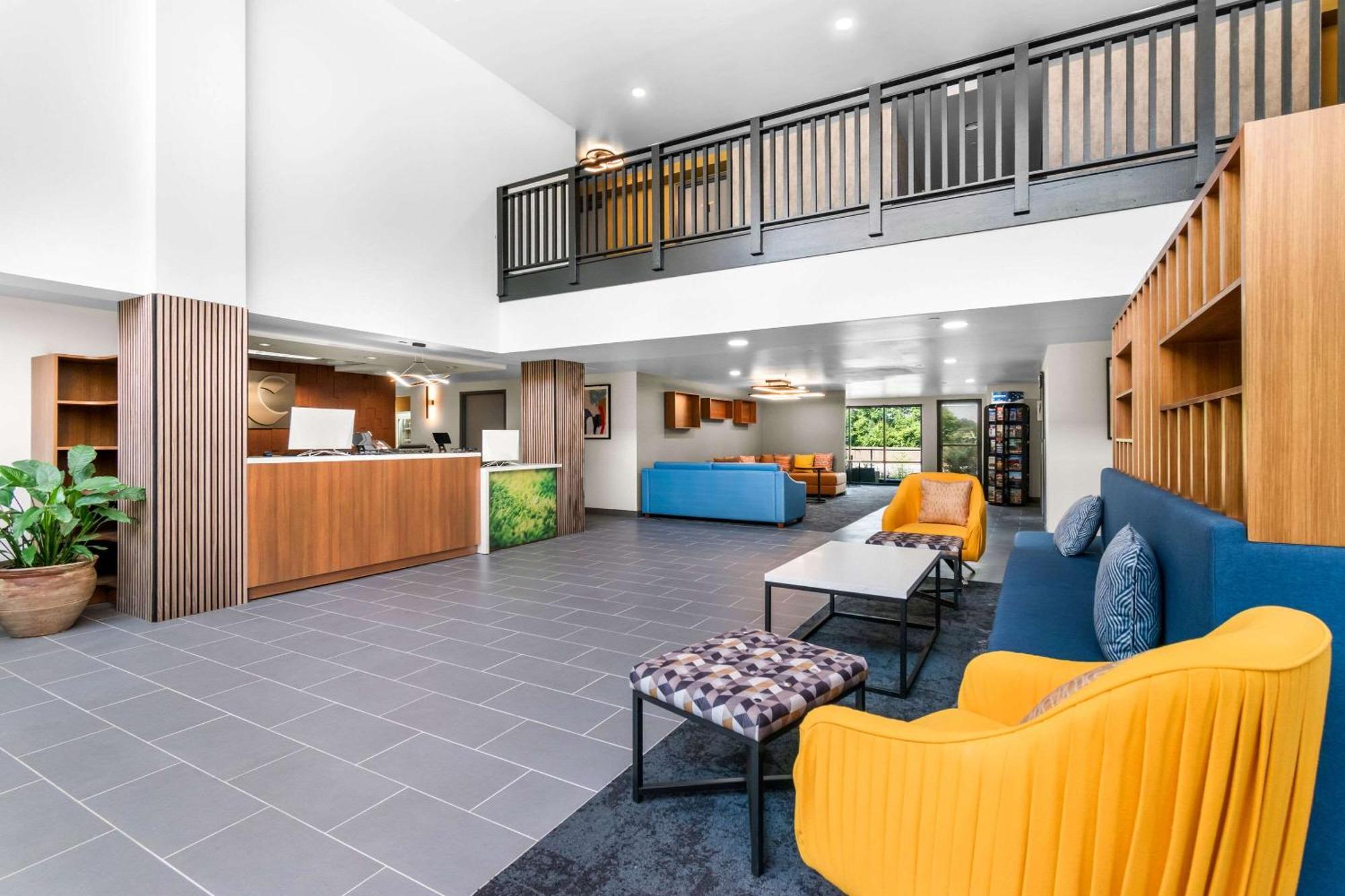 Comfort Inn & Suites York Buitenkant foto