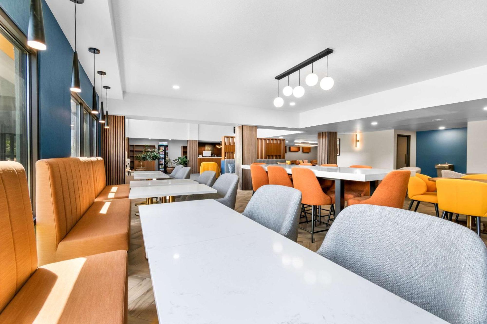 Comfort Inn & Suites York Buitenkant foto